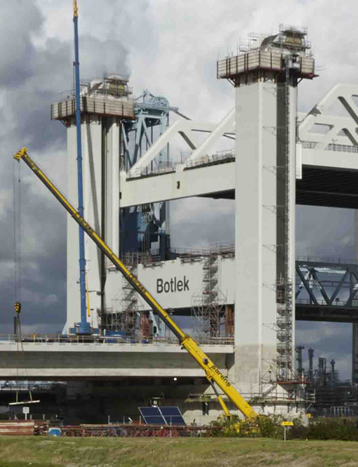 Remweerstanden voor de Botlekbrug