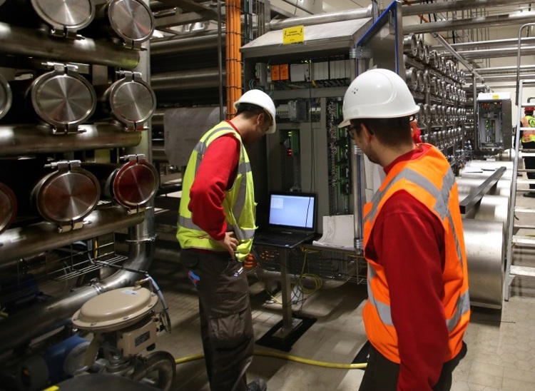 We ensure machines are running worldwide